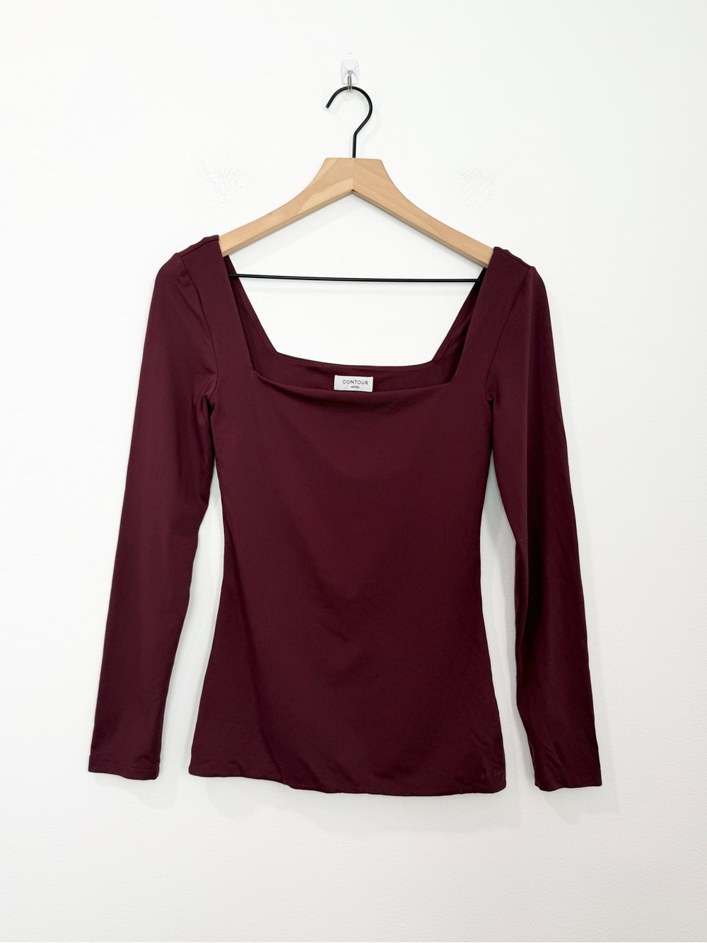 Aritzia Original Contour Squareneck Hip Longsleeve Burgundy Size Medium